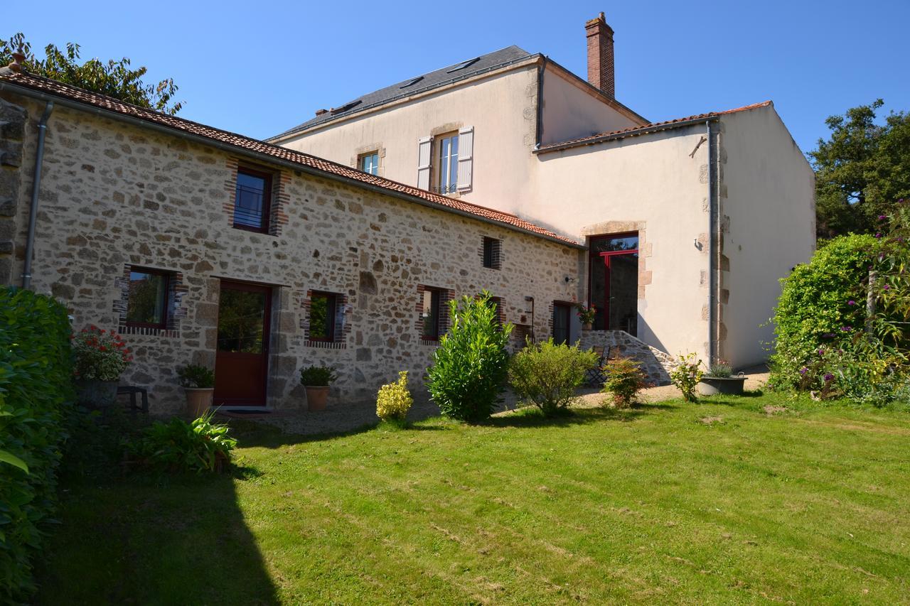 Bed and Breakfast Demeure Du Castel Les Chatelliers-Chateaumur Екстер'єр фото